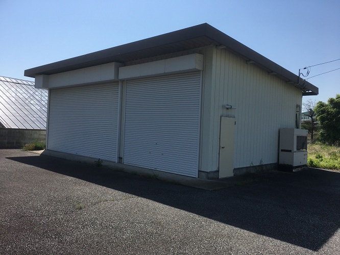 能登町鉄骨3階建倉庫賃貸別荘として約90坪建物合計500m2 (シュン